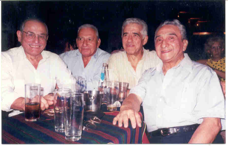 Julio, Victor, Roberto and Jorge in El Arranque